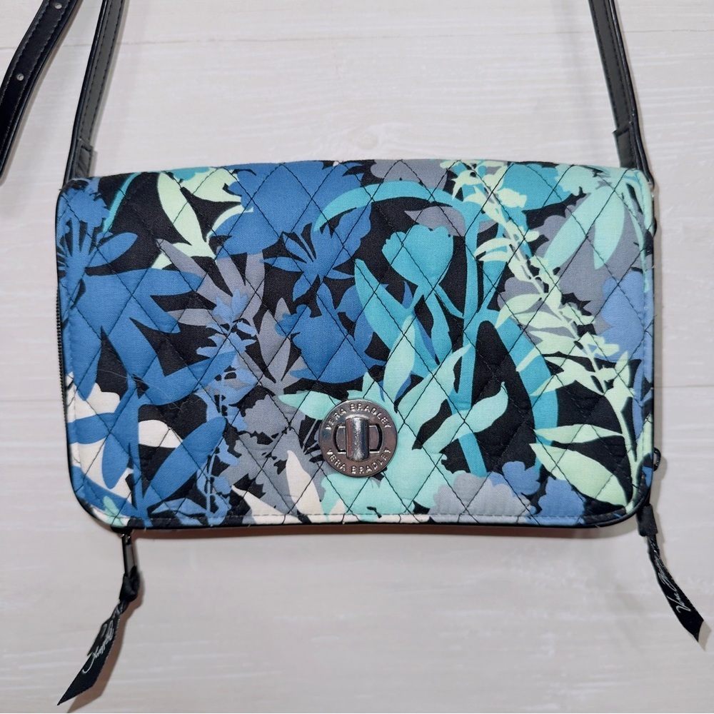 Vera Bradley Camoflora Small Crossbody Purse - Picture 3 of 9
